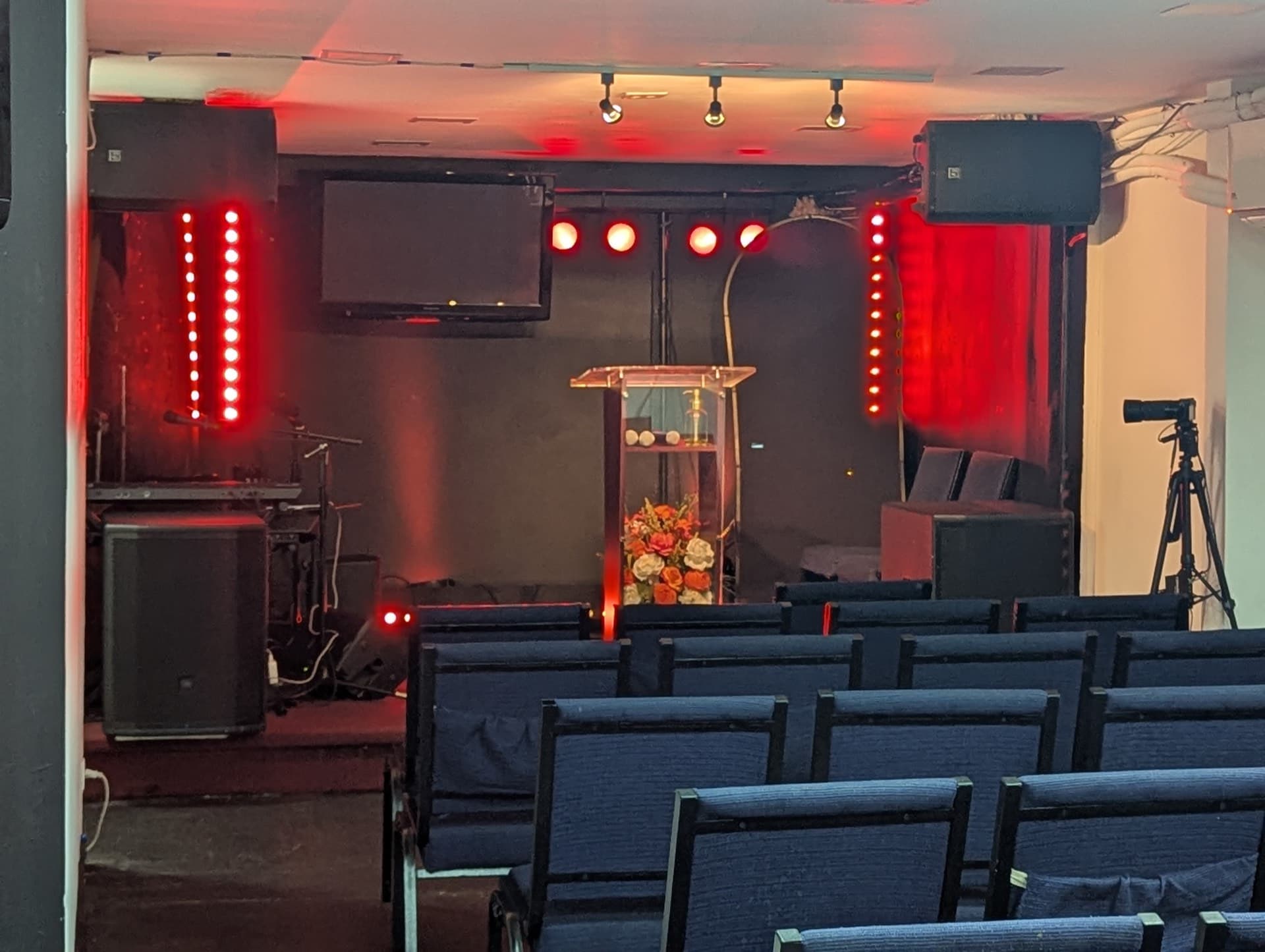 NBNH Church event space room detail
